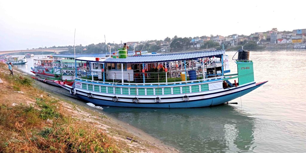 Sundarban Tourist Boat