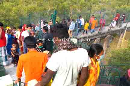 Sundarban Tourists at Dobanki Camp