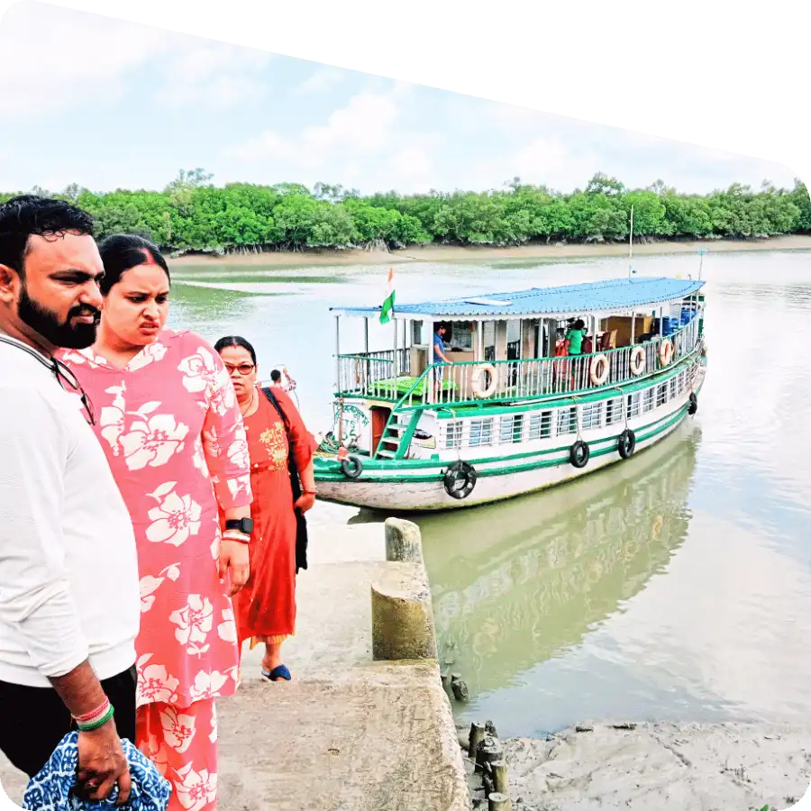 couple enjoying luxury Sundarban trip