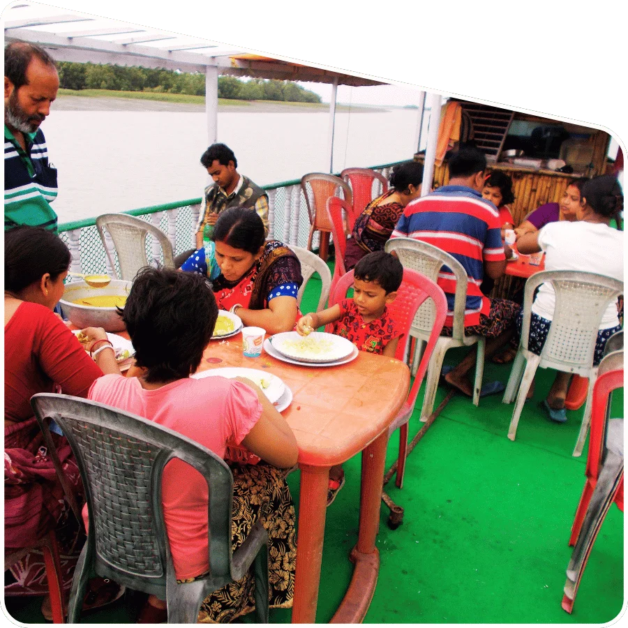 family enjoying Sundarban tour package